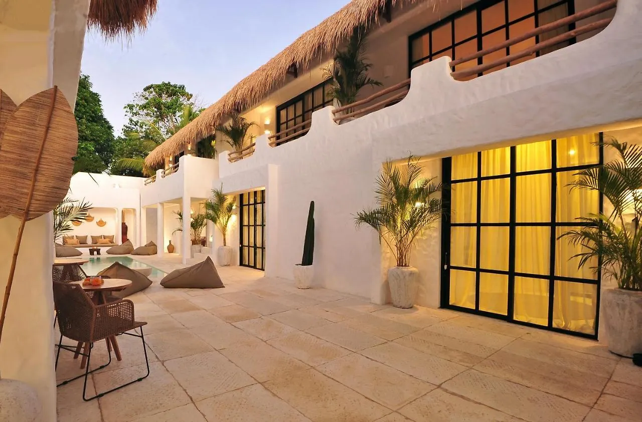 Hotel Amara Uluwatu