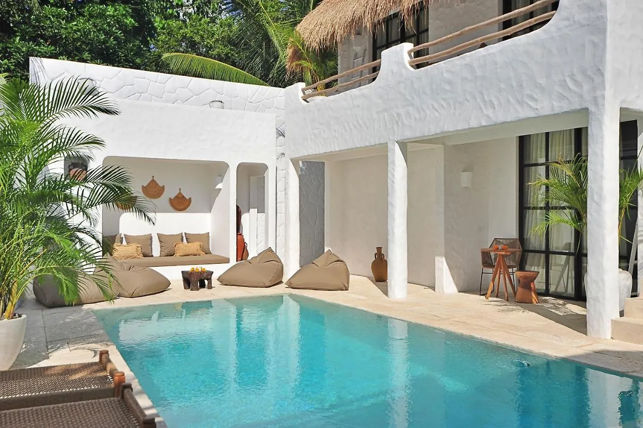 Hotel Amara Uluwatu
