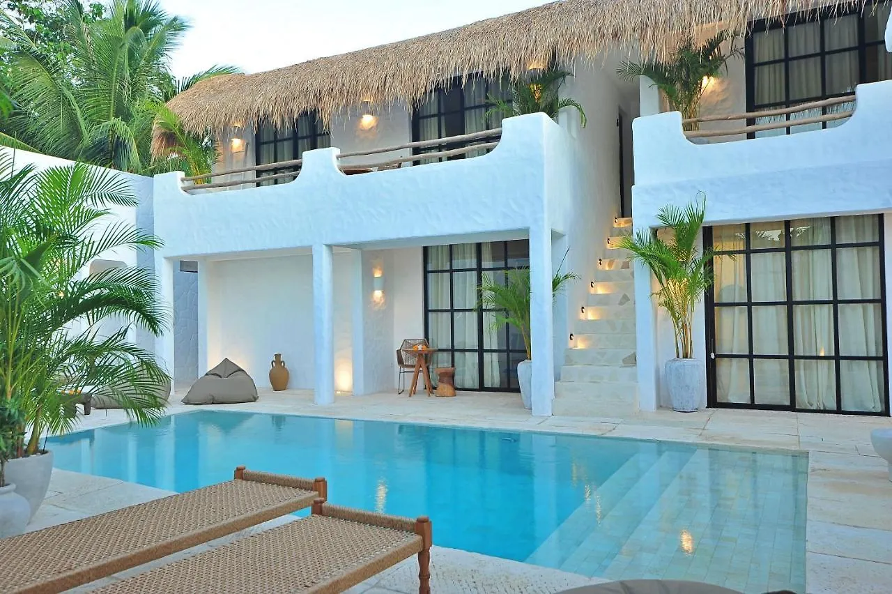 Amara Uluwatu Hotel 0*,  Indonésia